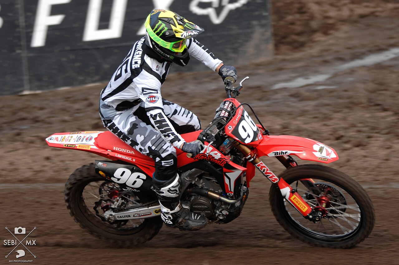 Hunter Lawrence riding his number 96 bike at the 2018 MXGP of Valkenswaard