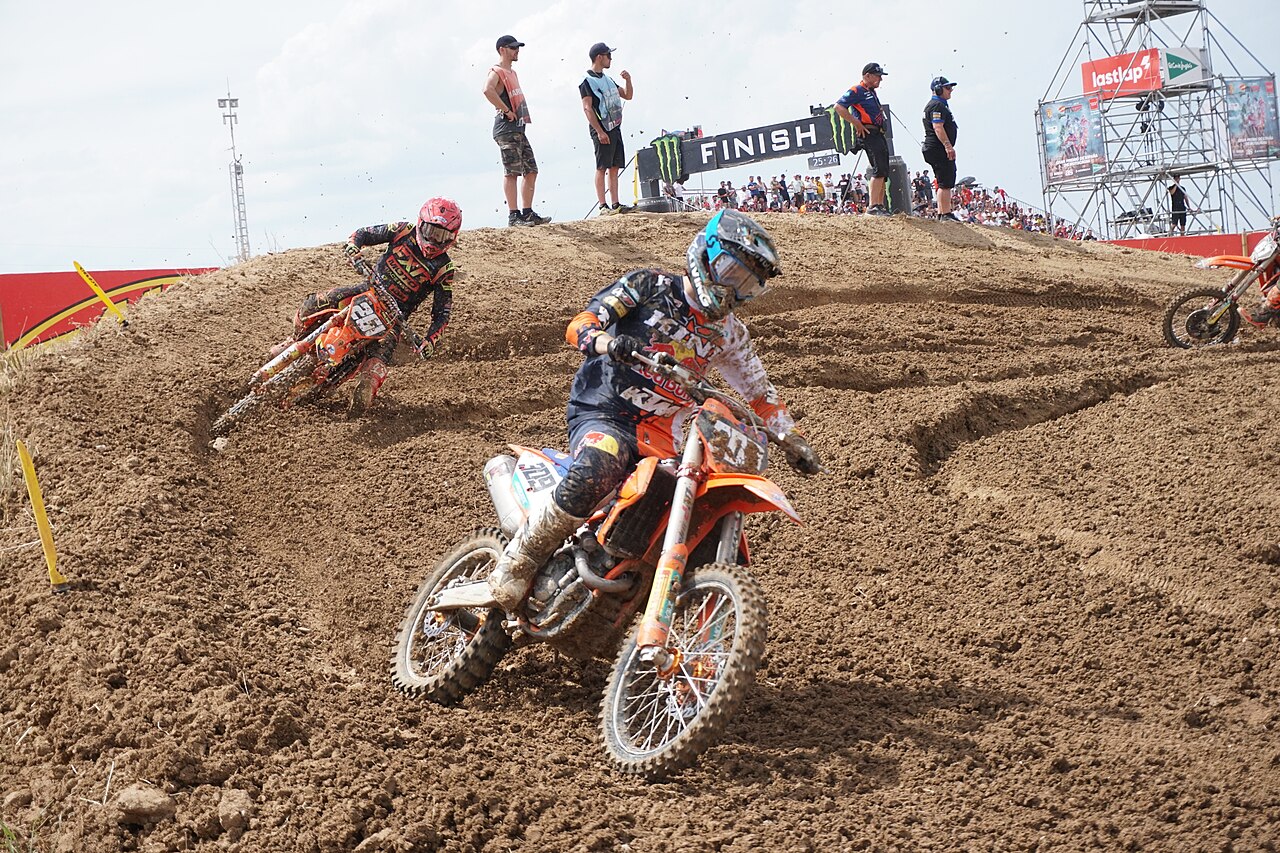 Guillem Farres racing at the 2022 Spanish round of the FIM Motocross World Championship